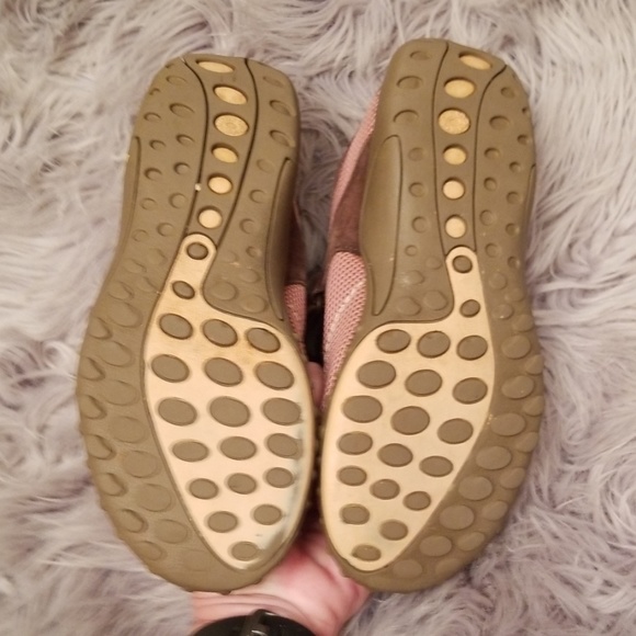 Girls Youth Size 4 MERRELL VELCRO SLIP ONS - Picture 6 of 6